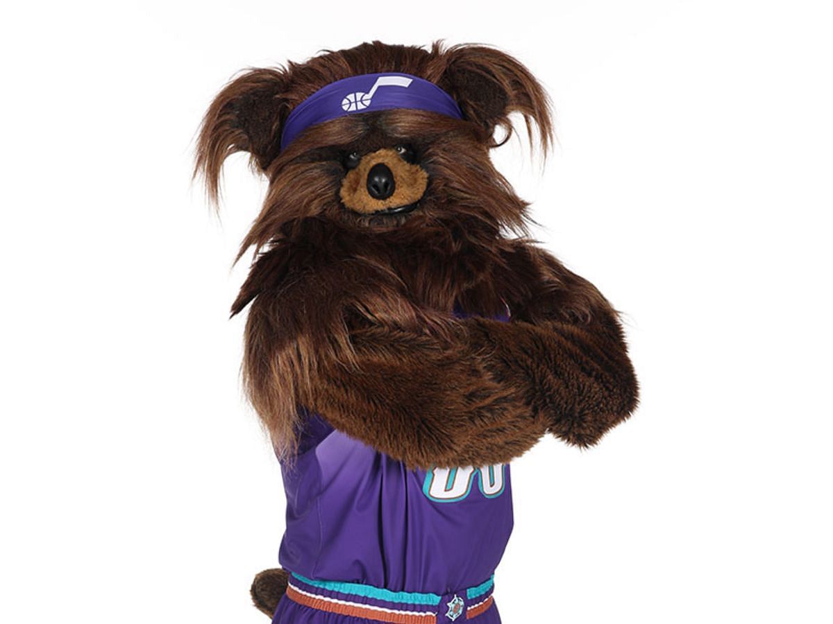 Jazz Bear of Utah Jazz (Image via nba.com)